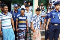 ঈদের বাসের যাত্রাবিরতিতে গৃহবধূকে ৬ জন মিলে ধ'র্ষণ