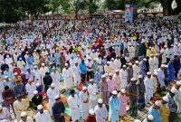 ঐতিহাসিক শোলাকিয়ায় দেশের বৃহত্তম ঈদের জামাত অনুষ্ঠিত