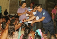 ঈদে নিরানন্দ অসহায় মানুষদের মুখে হাসি ফোটায় যারা