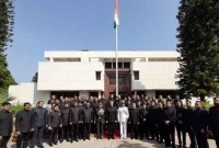 এবার পাকিস্তানে উড়ল ভারতের পতাকা