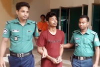 হাজতে বসে নিজের বৌভাতের খাবার খেলেন বর হাজতে বসে নিজের বৌভাতের খাবার খেলেন বর