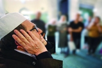 পাঁচ ওয়াক্ত আজানে পাঁচ সুর, শুনতে পর্যকটদের ভিড়