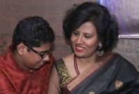 এরিককে দিয়ে এরশাদের শূন্য আসনের ফরম সংগ্রহ, যা বললেন মা বিদিশা