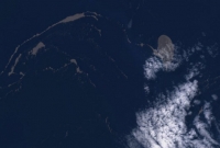 ২০ হাজার ফুটবল মাঠের সমান বিশাল এক পাথরখণ্ড ভাসছে সমুদ্রে!