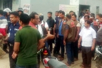  নিজের নামে ইস্যু করা সরকারি পিস্তল দিয়ে নিজের মাথায় গুলি করলেন পুলিশ কর্মকর্তা