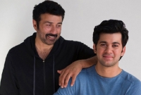 বাবার খ্যাতি যখন ছেলের বিড়ম্বনা!