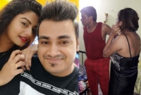 মধ্যরাতে বান্ধবীর সঙ্গে ঘনিষ্ঠ মুহূর্তে স্বামীকে হাতেনাতে ধরে পুলিশে দিলেন স্ত্রী!