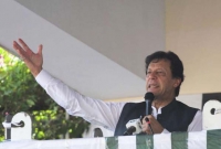 আগে দেশের কথা ভাবতে হবে পরে রাজনীতি : ইমরান খান