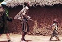 শুনতে অবাক লাগলেও এটাই সত্যি যে, এই গ্রামের সবাই দৃষ্টিহীন! কারণ...