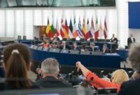 জ'ঙ্গিরা চাঁদ থেকে নেমে আসে না : পাকিস্তানকে ইইউ