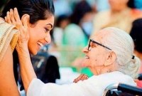 আপন মা নারাজ, পুত্রবধূকে বাঁচাতে নিজের কিডনি দিয়ে দৃষ্টান্ত স্থাপন করলেন শাশুড়ি 