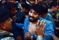 বিজেপির কেন্দ্রীয় মন্ত্রীকে চড়-থাপ্পড় মারলো শিক্ষার্থীরা