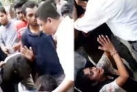 শিক্ষার্থীদের কান্না দেখে পদত্যাগ করলেন সহকারী প্রক্টর শিক্ষার্থীদের কান্না দেখে পদত্যাগ করলেন সহকারী প্রক্টর