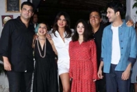 জাইরা ওয়াসিম নেই, মুখ খুললেন প্রিয়াঙ্কা চোপড়া