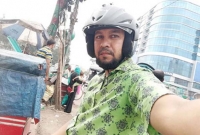 দুই বারের উপজেলা চেয়ারম্যান হয়েও এখন জীবিকা তাগিতে উবারের বাইক চালক