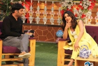 ২ কোটি টাকা নেবে নাকি ৬ জন হট নারী : কপিল শর্মাকে প্রস্তাব প্রিয়াঙ্কার