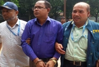 ঘুষ লেনদেনের সময় হাতেনাতে শিক্ষা কর্মকর্তাসহ আটক ২