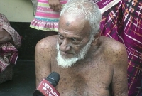 বৃদ্ধ দাদা জানেন না তার প্রিয় নাতি আবরার আর নেই