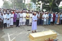 পারিবারিক কবরস্থানে চিরনিদ্রায় শায়িত আবরার পারিবারিক কবরস্থানে চিরনিদ্রায় শায়িত আবরার