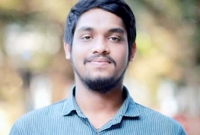 ভারতে তীর্থে অমিতের মা-বাবা, জানে না ছেলের খবর