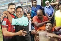 রাতের বিমানে মাশরাফির অসুস্থ বাবাকে ঢাকায় প্রেরণ রাতের বিমানে মাশরাফির অসুস্থ বাবাকে ঢাকায় প্রেরণ