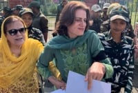 কাশ্মীরের সাবেক মুখ্যমন্ত্রীর মেয়ে-বোন আটক