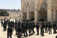 ঘটে গেল নজিরবিহীন ঘটনা, হঠাৎ আল-আকসা মসজিদে প্রবেশ করেছে শত শত ইহুদি