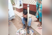 মসজিদের দান বাক্সের তালা ভেঙ্গে চুরি করার সময় যুবক আটক