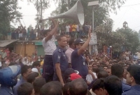 সুদ দিতে অস্বীকার করায় মসজিদের ইমামকে হ'ত্যা, সড়ক অবরোধ