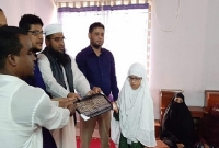 মাত্র দু’বছর ১১ মাসেই কোরআনে হাফেজা স্কুলছাত্রী!