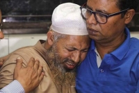 আদালতের রায় শুনে কাঁদতে কাঁদতে যা বললেন নুসরাতের বাবা