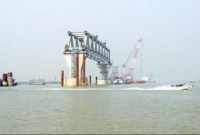 পদ্মায় দুই স্পীডবোটের মুখোমুখি সং'ঘ'র্ষ, আরও ৩টি ম'রদেহ উদ্ধার!