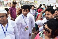 ভোটগ্রহন শেষে এখন ফলাফল প্রকাশের অপেক্ষা