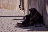 হাসপাতালের সামনে ভিক্ষা করেন, সেই নারী ভিক্ষুকের একাউন্টে ৬ কোটি টাকা!