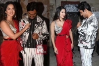 আলোর বাতি নিভিয়ে সানি লিওনের সাথে নওয়াজউদ্দিন..