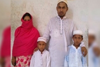 জামালপুরে কালিমা পড়ে পুরো পরিবার নিয়ে মুসলমান হলেন কৃষ্ণ বাবু