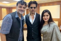 এবার বলিউড বাদশা শাহরুখ খানের সঙ্গে মিথিলা