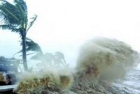 ধেয়ে আসছে ঘূর্ণিঝড় ‘কালমেগি’, উত্তাল সমুদ্র