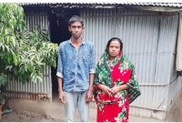 টাকার অভাবে ঢাবিতে ভর্তি অনি'শ্চিত দিনমজুরের ছেলের