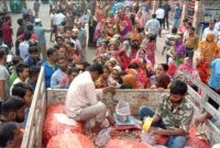 ৪৫ টাকার পেঁয়াজ নিয়ে কা'ড়াকা'ড়ি, পুলিশের গু'লিতে এক যুবক আহ'ত