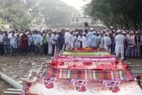 একসঙ্গে মৃত্যু, একই কবরস্থানে ৮ জনের দাফন