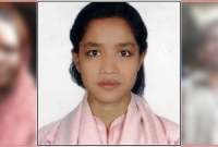 বাবা প্রতিবন্ধী মা গৃহকর্মী, রাস্তার খুপরিতে থেকে মেডিকেলে চান্স পেলেন মাহফুজা!