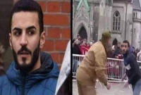 ঝাঁপিয়ে পড়ে পবিত্র কুরআন রক্ষা, যুবককে ‘হিরো অব দ্যা মুসলিম’ উপাধি!