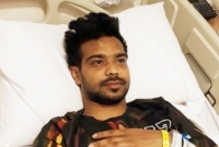 ছেলেকে কিডনি দেওয়ার জন্য এবার বাংলাদেশ থেকে দুবাই গেলেন মা