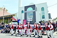 ঐতিহাসিক মুহূর্ত, আজানের সুর ধ্বনিত হয়, আবেগে আপ্লুত হয়ে অনেকেই কেঁদে দেয়