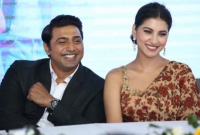 ঢাকায় এসে নিজের মুখেই নতুন খবর দিলেন নায়ক দেব