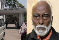 থানায় জিডি করতে এসে টেবিল থেকে পুলিশ অফিসারের মোবাইল চুরি!