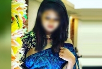 যাত্রীশূন্য বাসে জীবন বাজি রেখে হেলপারদের সঙ্গে লড়লেন চবি ছাত্রী