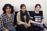 রাতে পুলিশের অভিযানে গেস্ট হাউস থেকে ৬৭ যুবতী উদ্ধার!