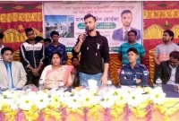 আপনারা প্রধানমন্ত্রীর জন্য প্রাণভরে দোয়া করবেন: মাশরাফি